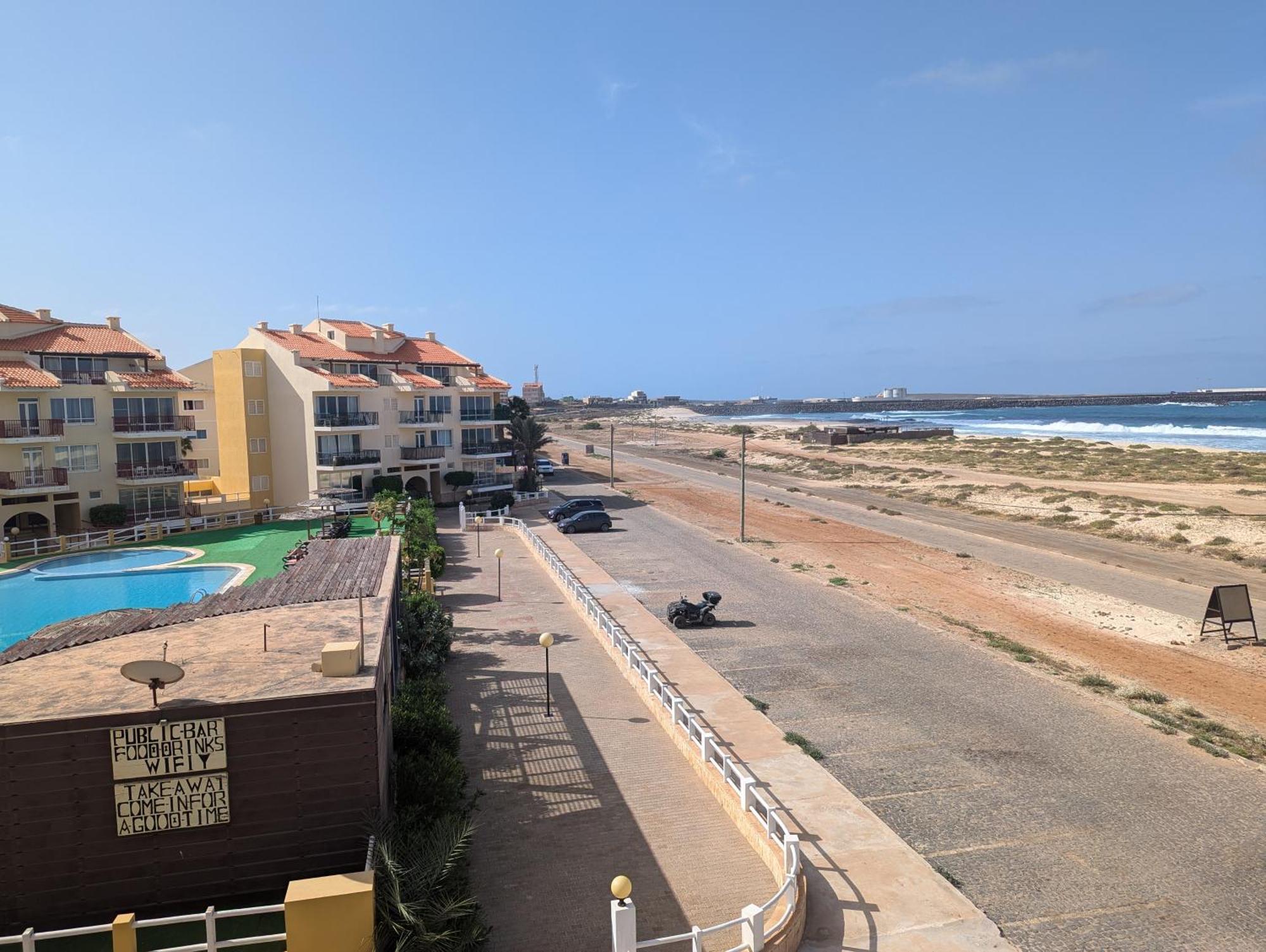 Vila Cabral 2 Apartments - Ac Sal Rei Bagian luar foto